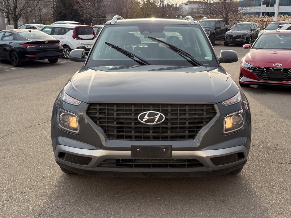2024 Hyundai Venue Preferred-1