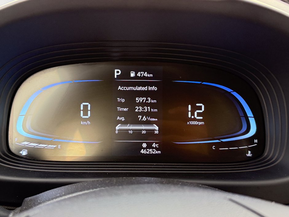 2024 Hyundai Venue Preferred-23