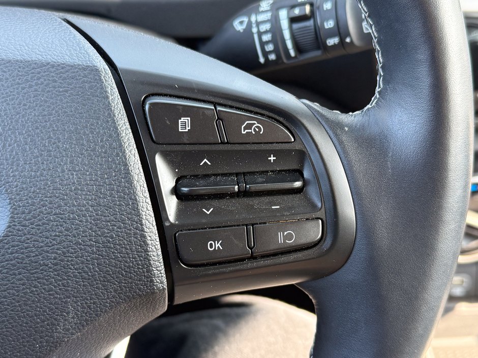 2024 Hyundai Venue Preferred-26