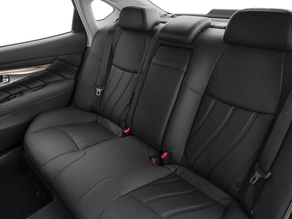 2016 Infiniti Q70L 3.7-8