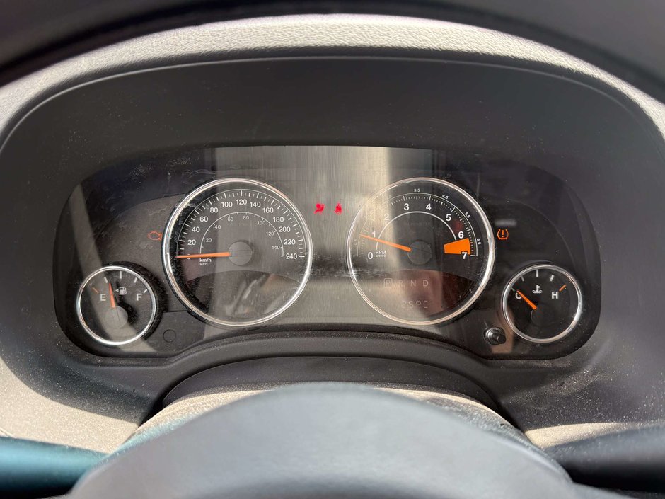 2014 Jeep Compass North-11
