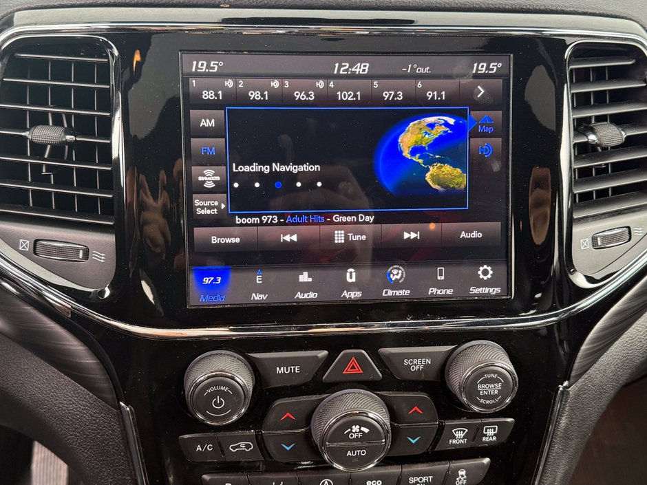 2020 Jeep Grand Cherokee Altitude-20