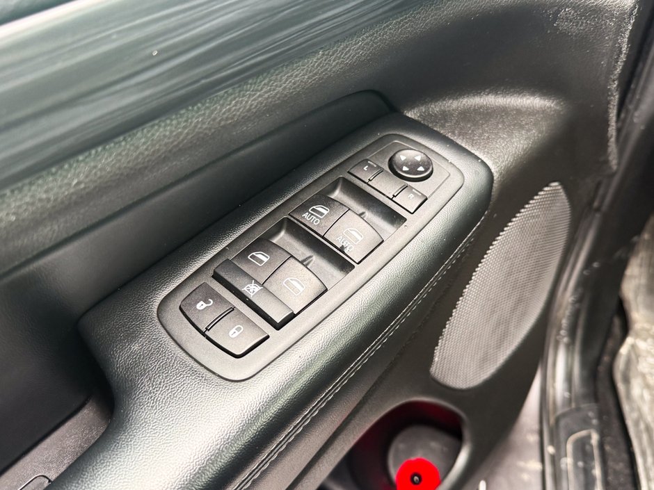 2020 Jeep Grand Cherokee Altitude-16