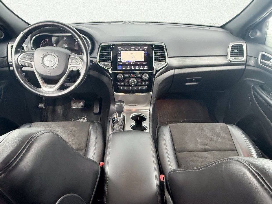 2020 Jeep Grand Cherokee Altitude-23