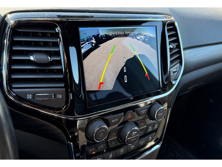 2020 Jeep Grand Cherokee Altitude-14