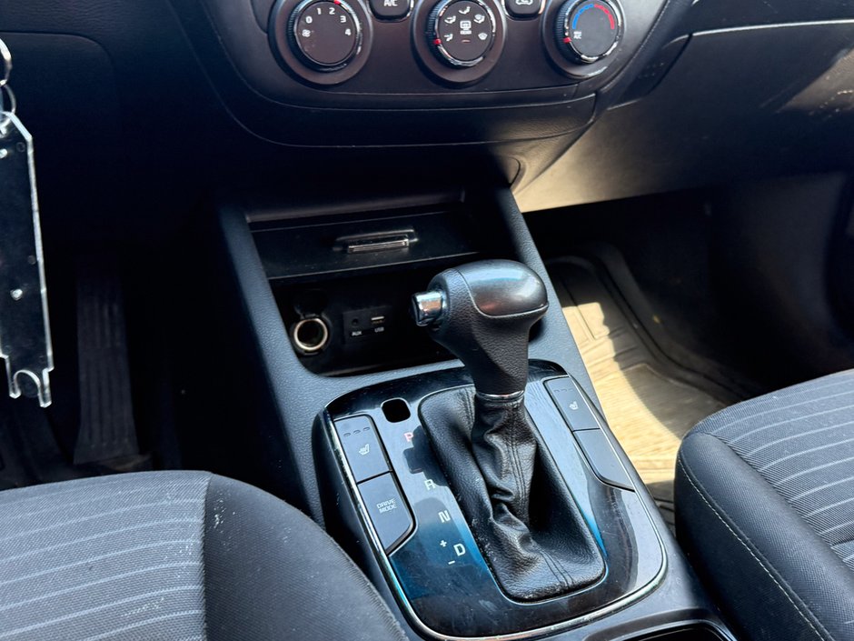 2018 Kia Forte LX-17