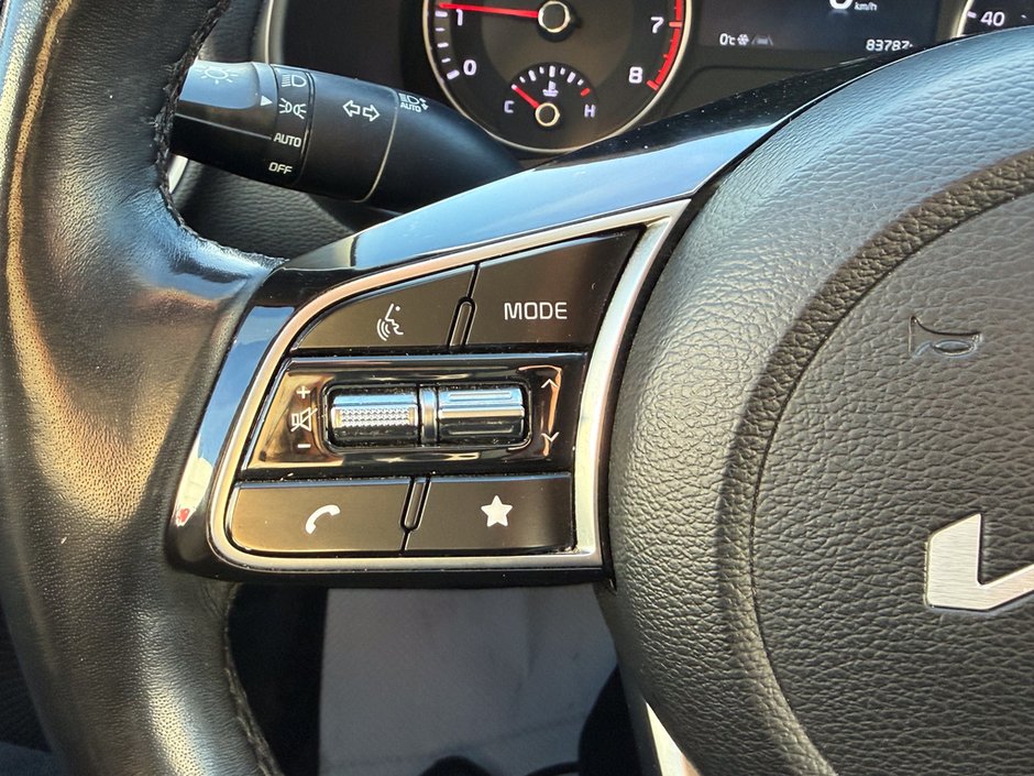 2022 Kia Forte EX-23