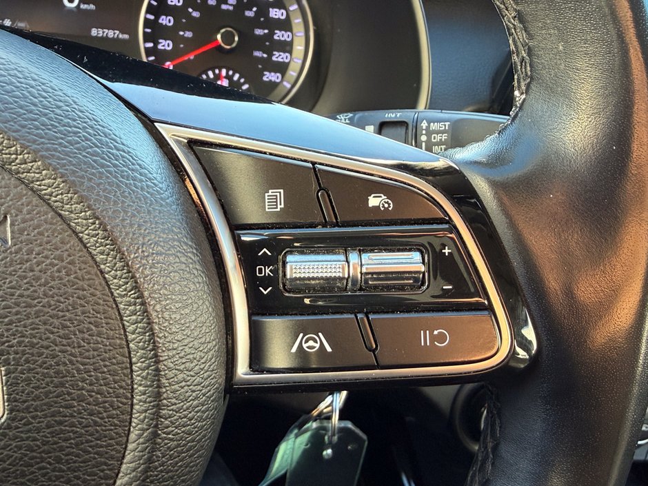 2023 Kia Forte EX-24