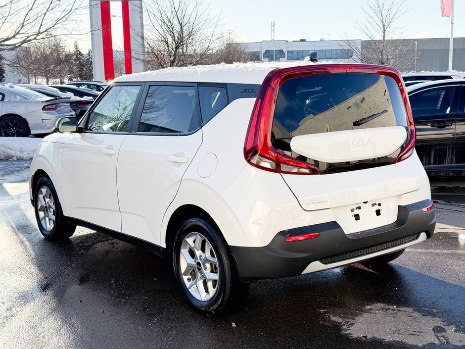 2022 Kia Soul EX-4