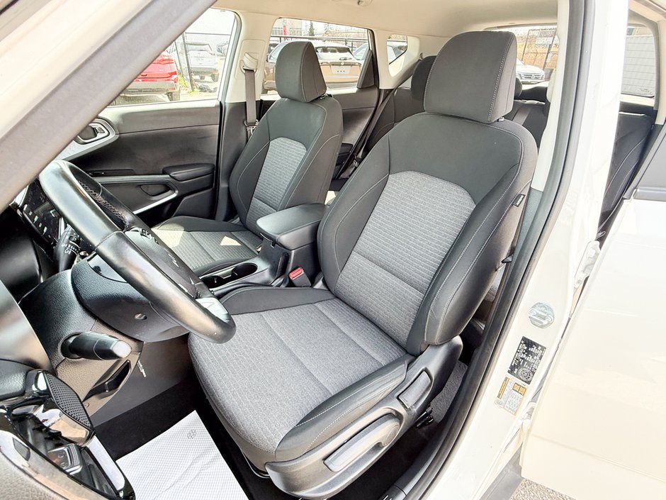2023 Kia Soul EX-15