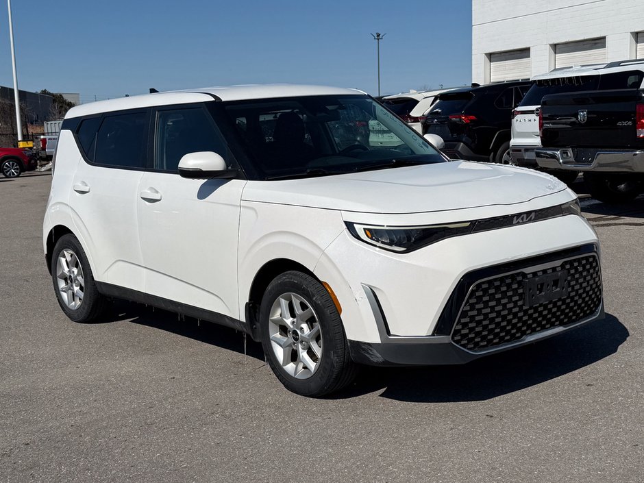 2023 Kia Soul EX-8