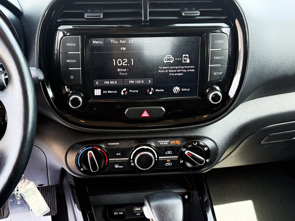 2023 Kia Soul EX-22