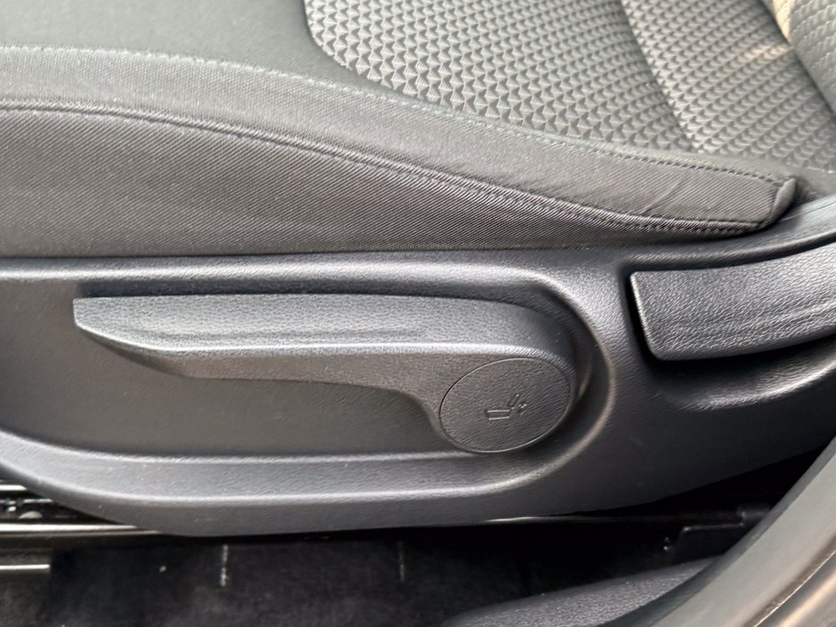 2024 Kia Sportage LX-21