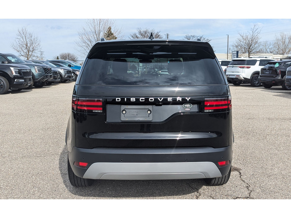 2023 Land Rover Discovery S-6
