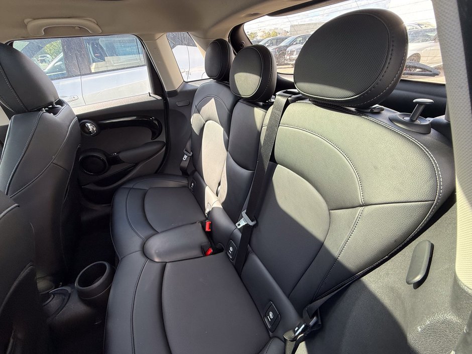 2017 MINI Cooper S Base-15