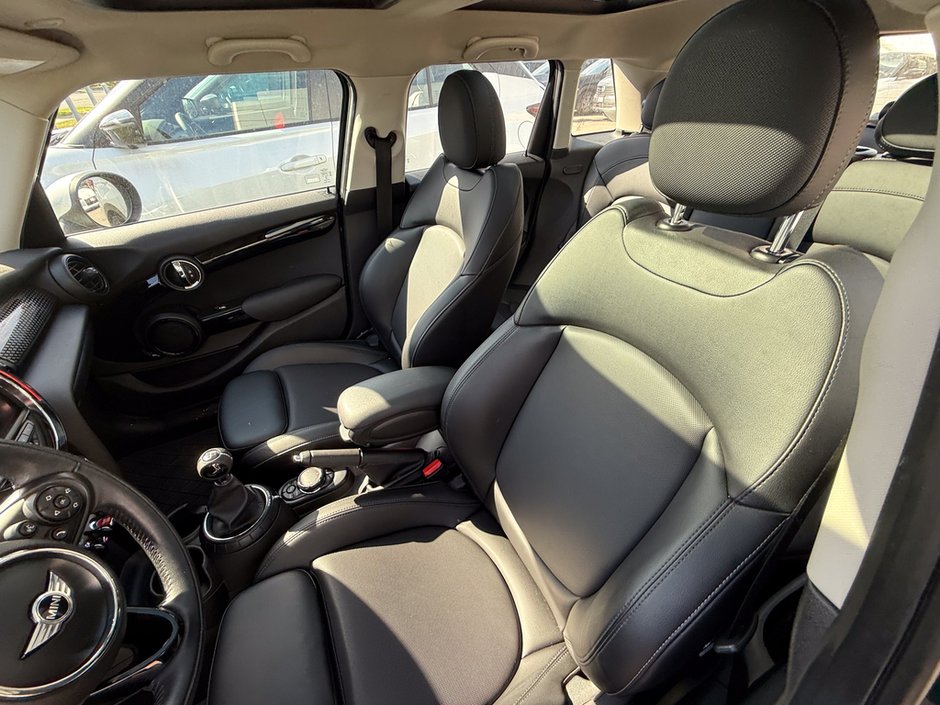 2017 MINI Cooper S Base-16