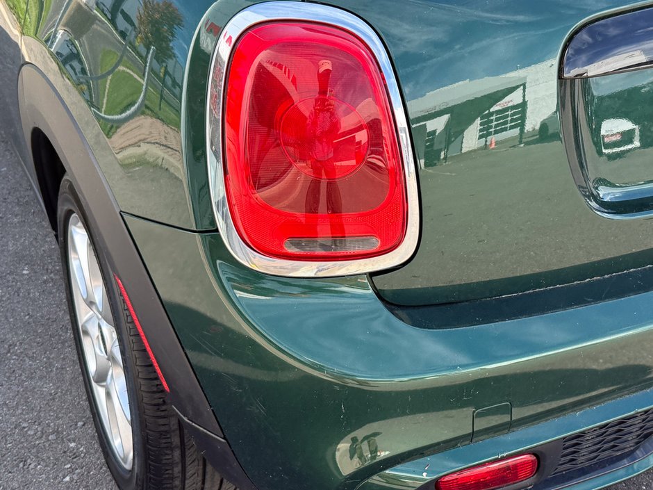 2017 MINI Cooper S Base-12