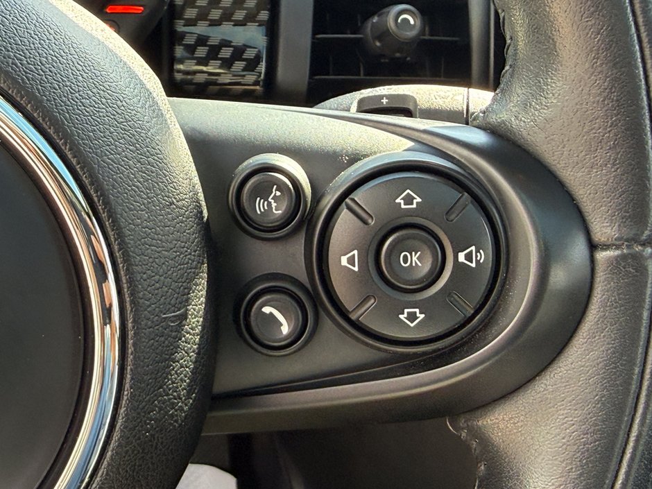 2017 MINI Cooper S Base-23