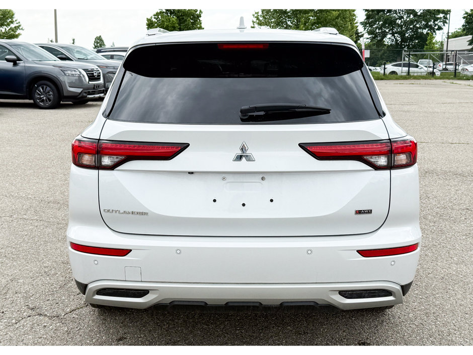 2022 Mitsubishi Outlander SE-6