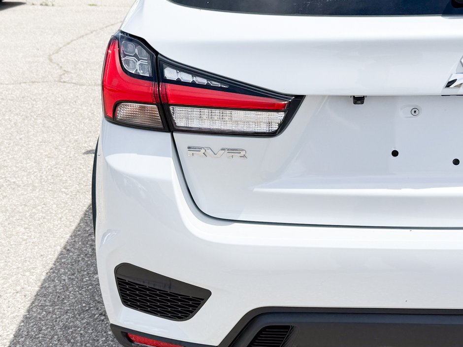 2024 Mitsubishi RVR ES-10