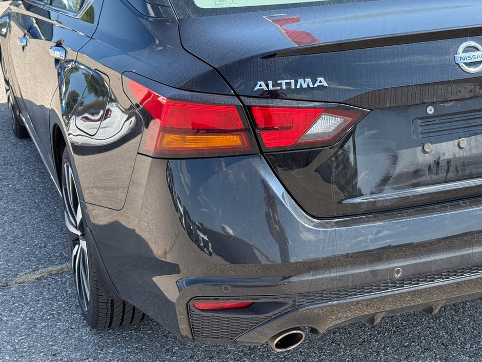 2021 Nissan Altima 2.5 Platinum-12