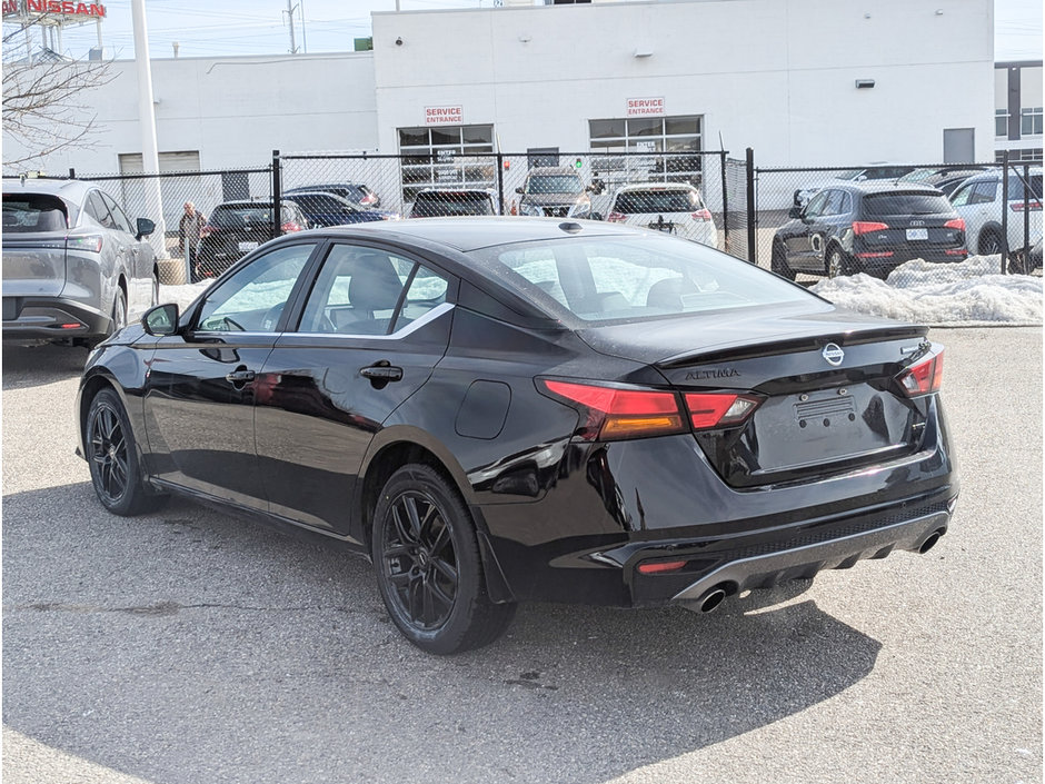 2022 Nissan Altima 2.5 SR-4