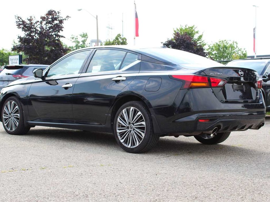 2023 Nissan Altima Platinum-4