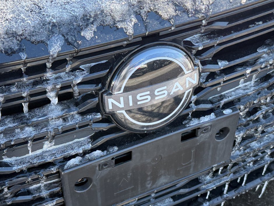 2023 Nissan Altima Platinum-12