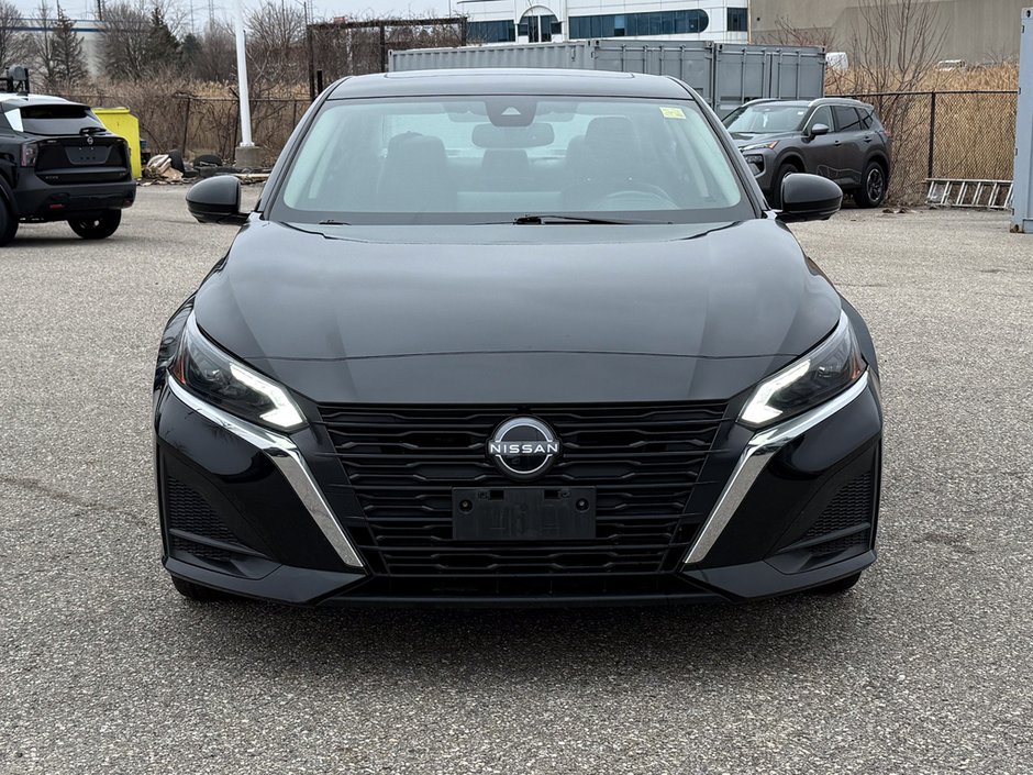 2023 Nissan Altima Platinum-1