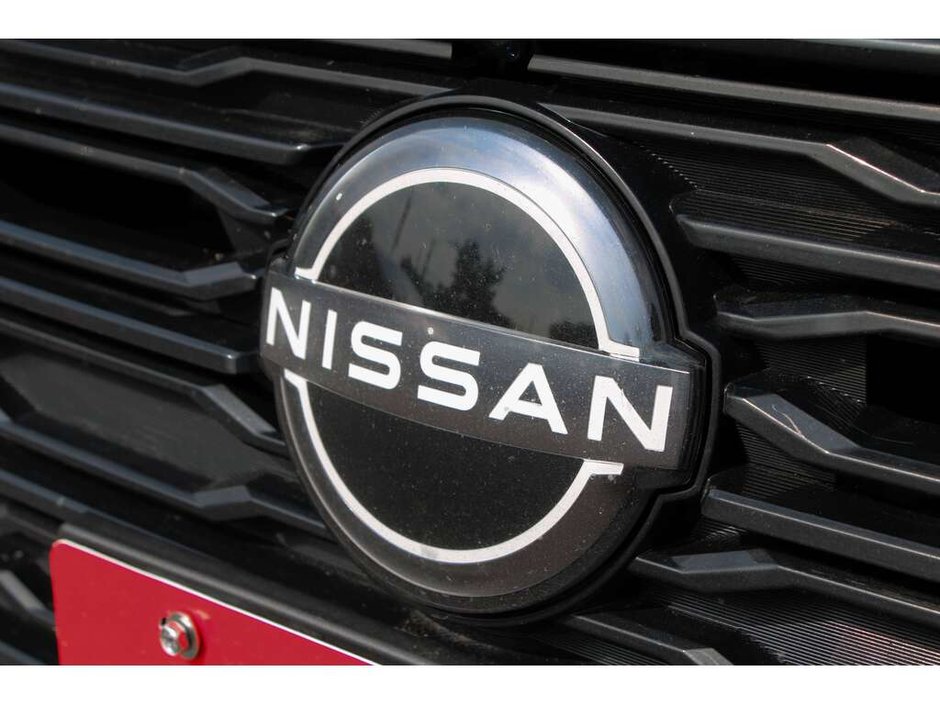 2023 Nissan Altima Platinum-9
