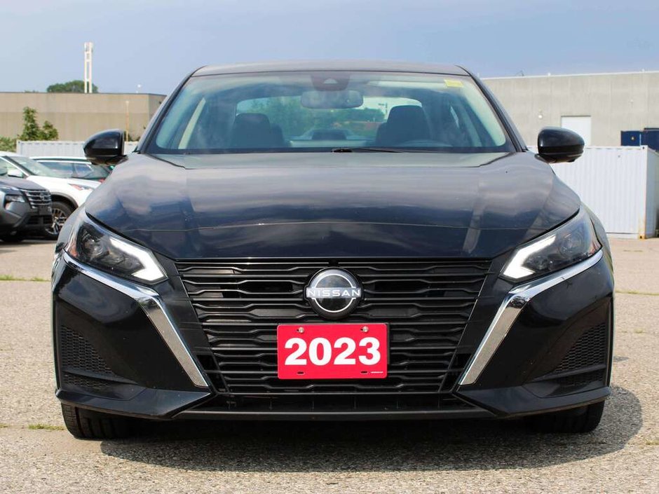 2023 Nissan Altima Platinum-1