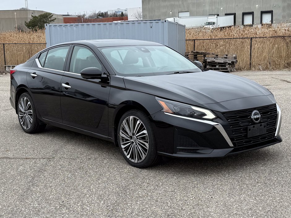 2023 Nissan Altima Platinum-8