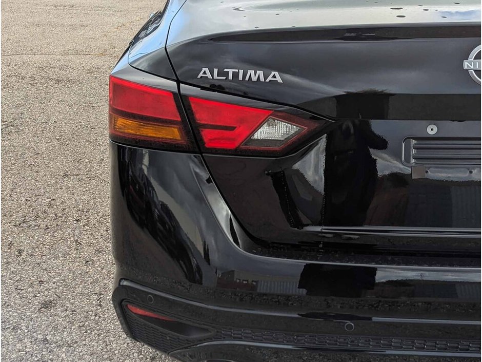 2024 Nissan Altima PLATINUM-7