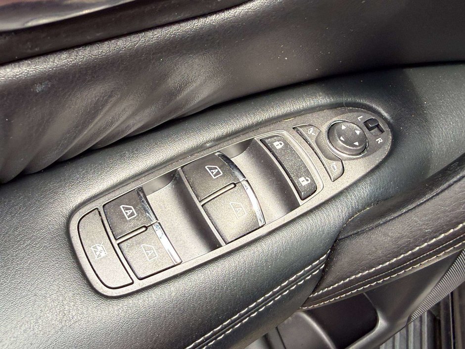 2020 Nissan Armada Platinum-17