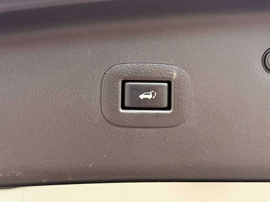 2020 Nissan Armada Platinum-15