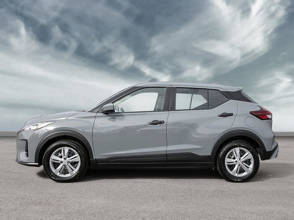 2025 Nissan Kicks Play S-2