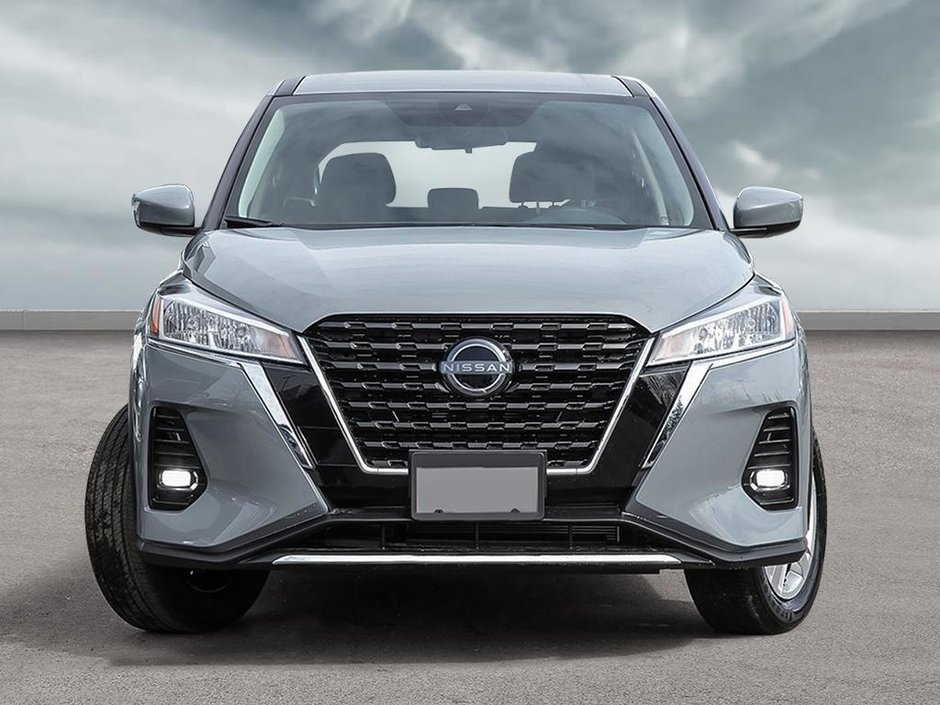 2025 Nissan Kicks Play S-1