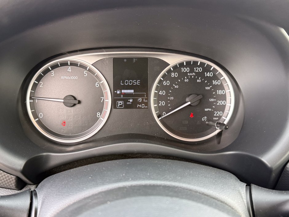 2025 Nissan Kicks Play S-24