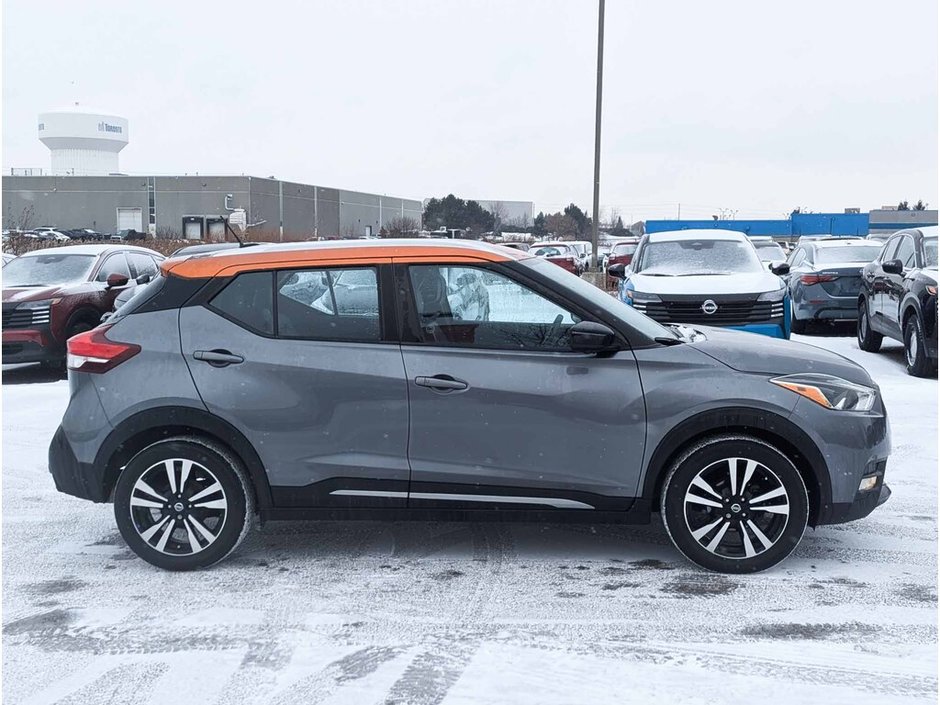 2019 Nissan Kicks SR-9