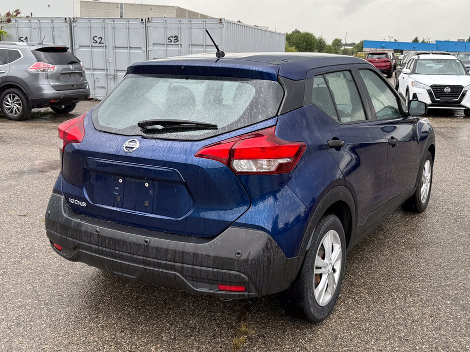 2020 Nissan Kicks S-7