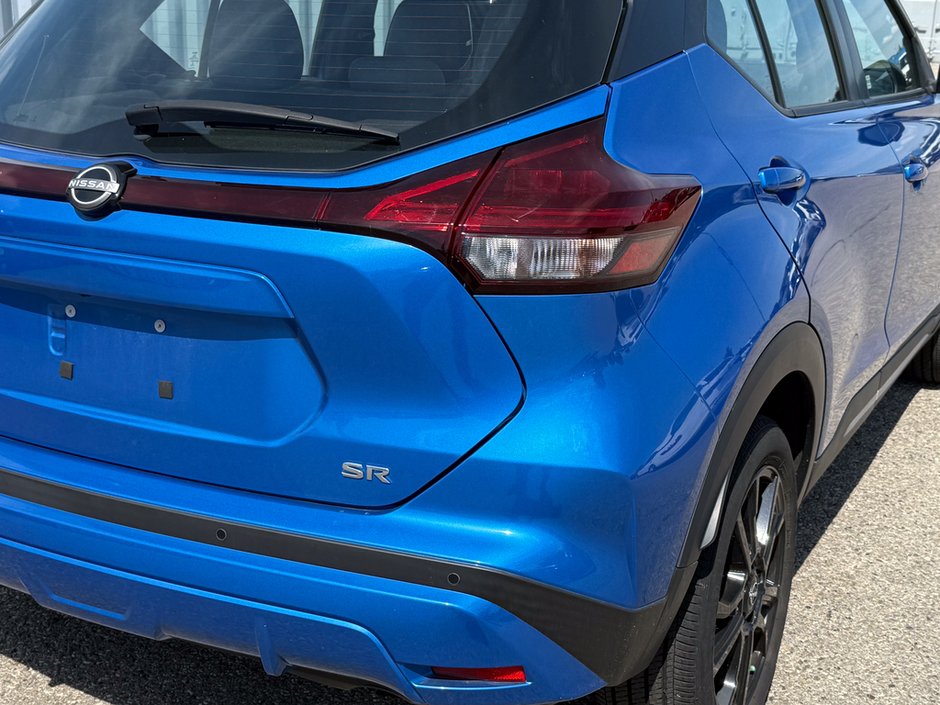 2022 Nissan Kicks SR-12