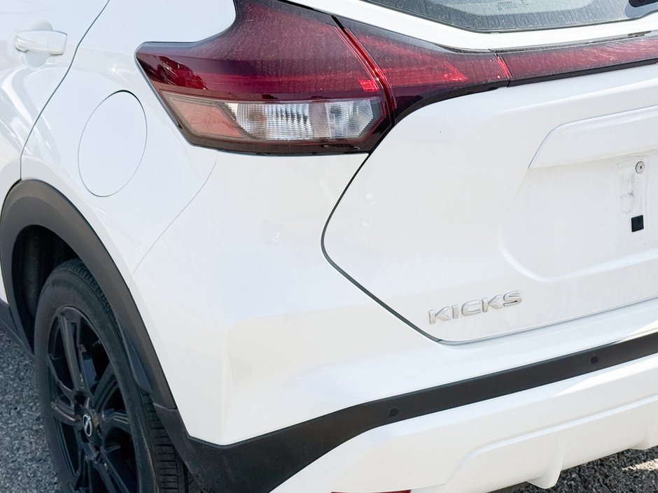 2022 Nissan Kicks SR-12