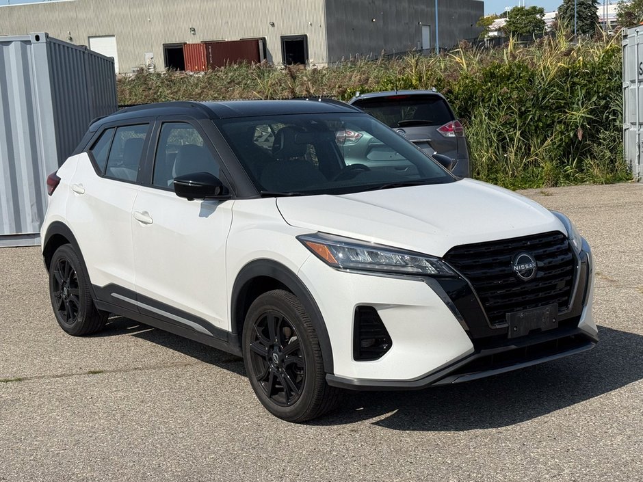 2022 Nissan Kicks SR-9