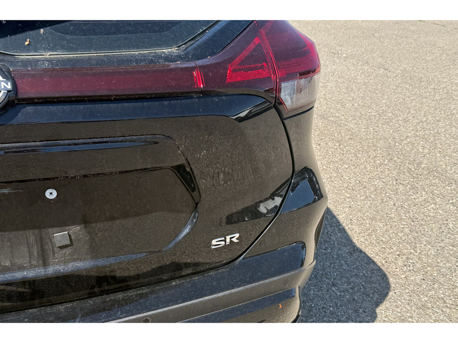 2023 Nissan Kicks SR-12