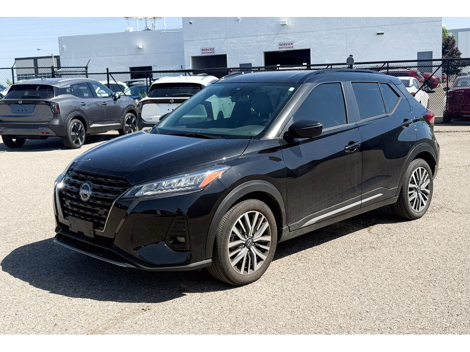 2023 Nissan Kicks SR-3