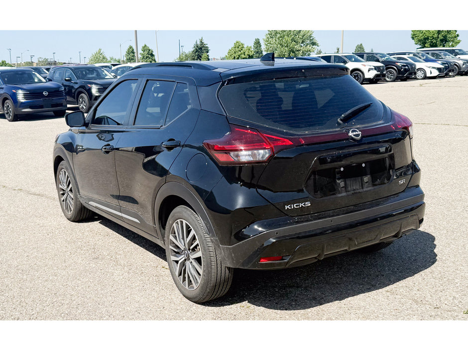 2023 Nissan Kicks SR-5
