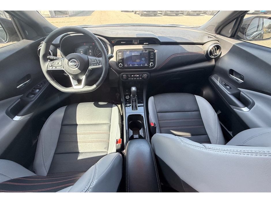 2023 Nissan Kicks SR-16