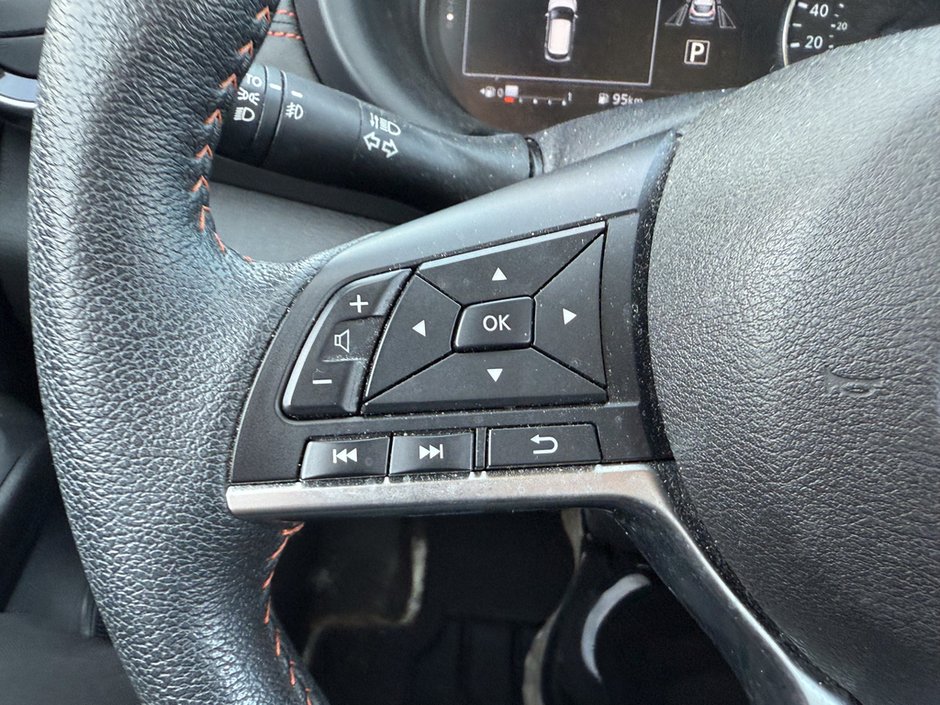 2023 Nissan Kicks SR-20