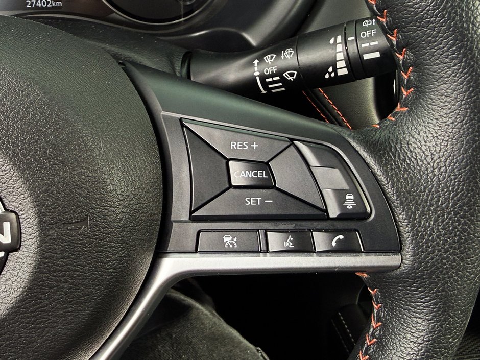 2023 Nissan Kicks SR-25