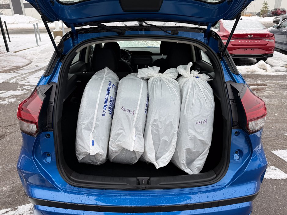 2023 Nissan Kicks SV-13